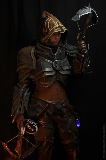 Diablo III - Demon Hunter Cosplay by FirstKeeper